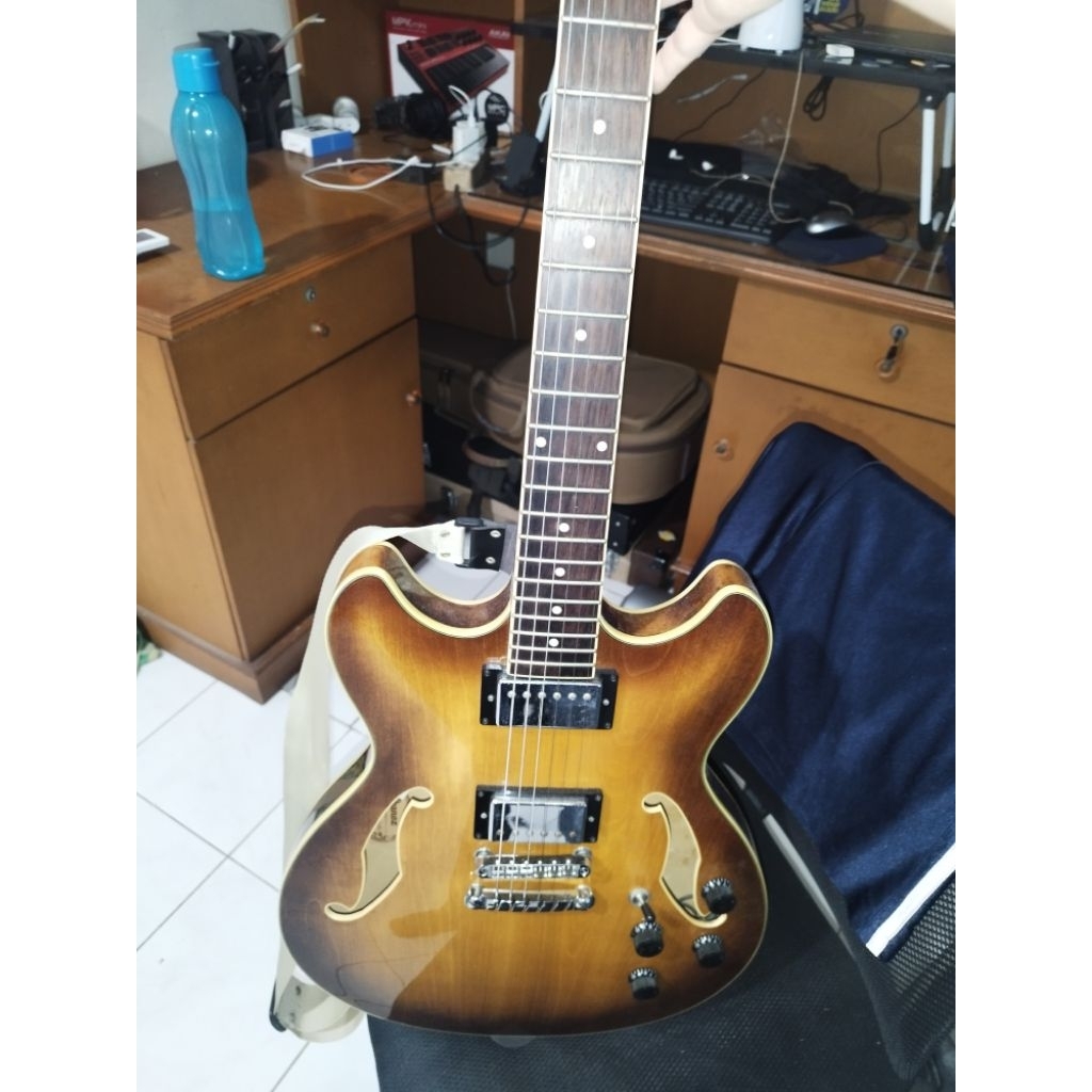 Ibanez AS73 Artcore Semi Hollow Guitar gitar bekas second mulus murah
