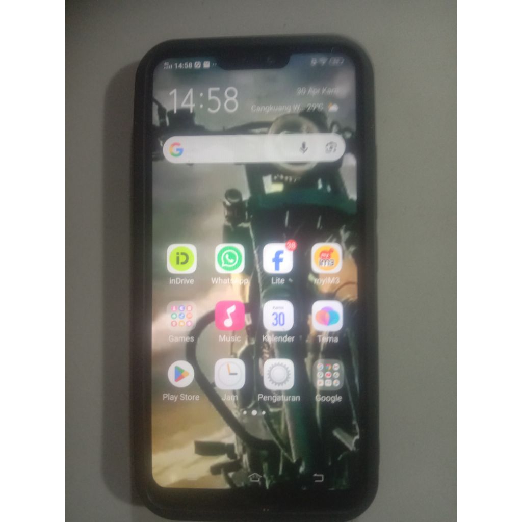 VIVO V9 SEKOND 4/64 HP ONLY