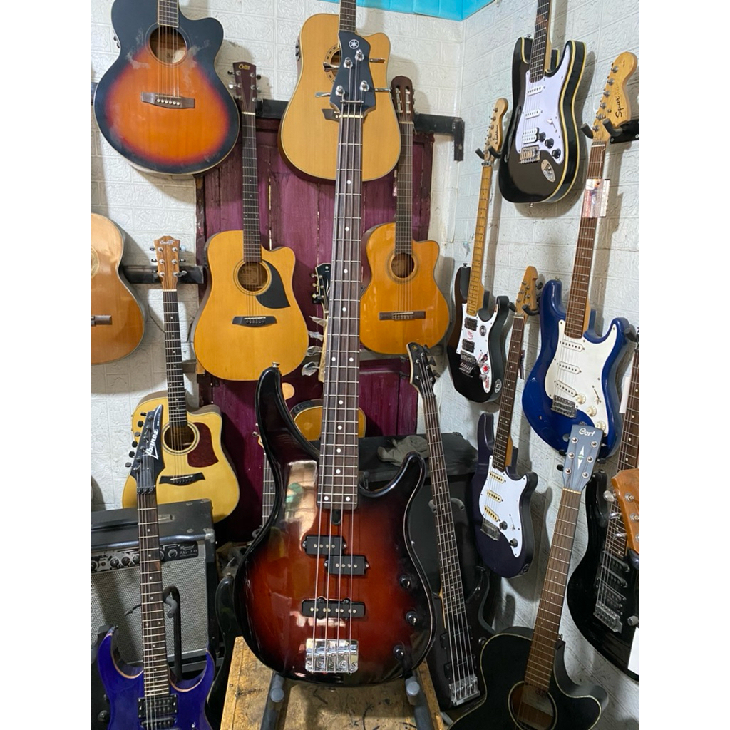 Bass Yamaha TRBX174 Original 4 String Second