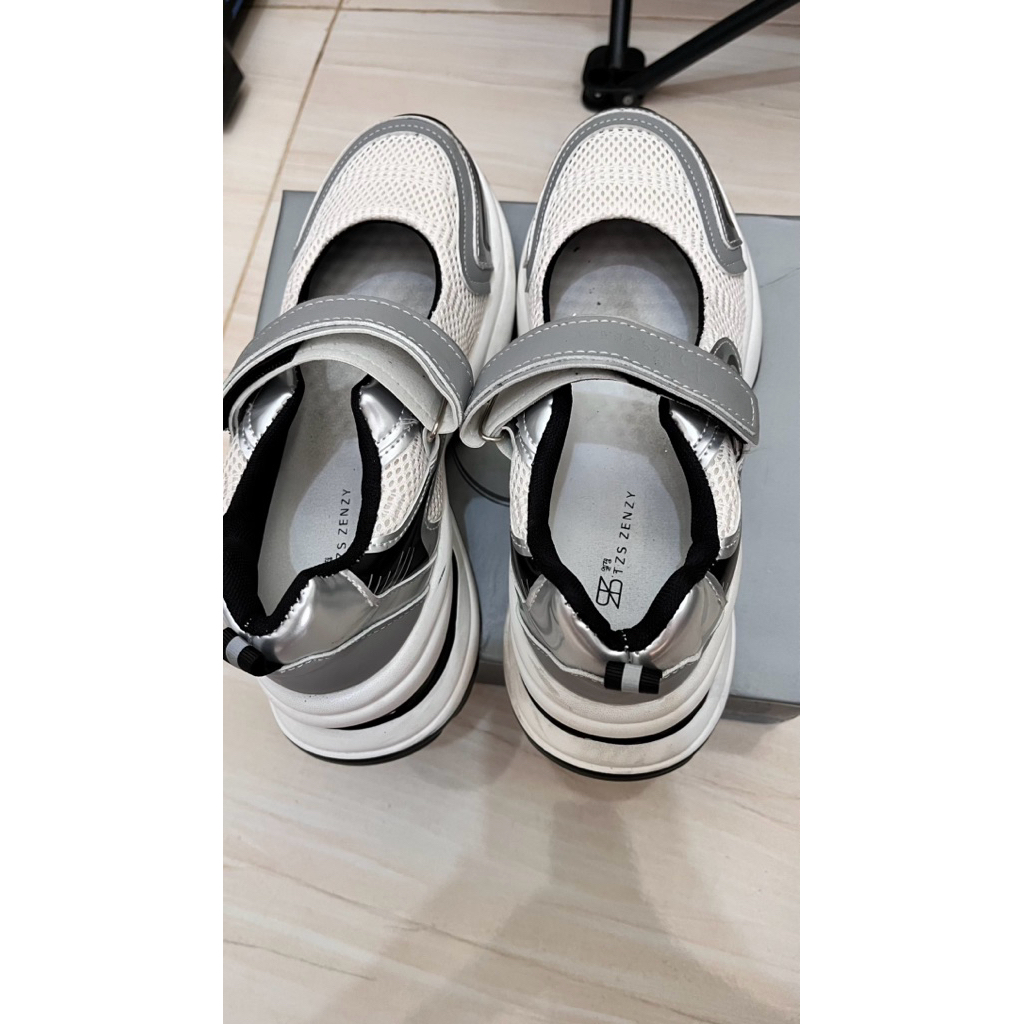 Sepatu Tzs Zenzy Sneakers PL