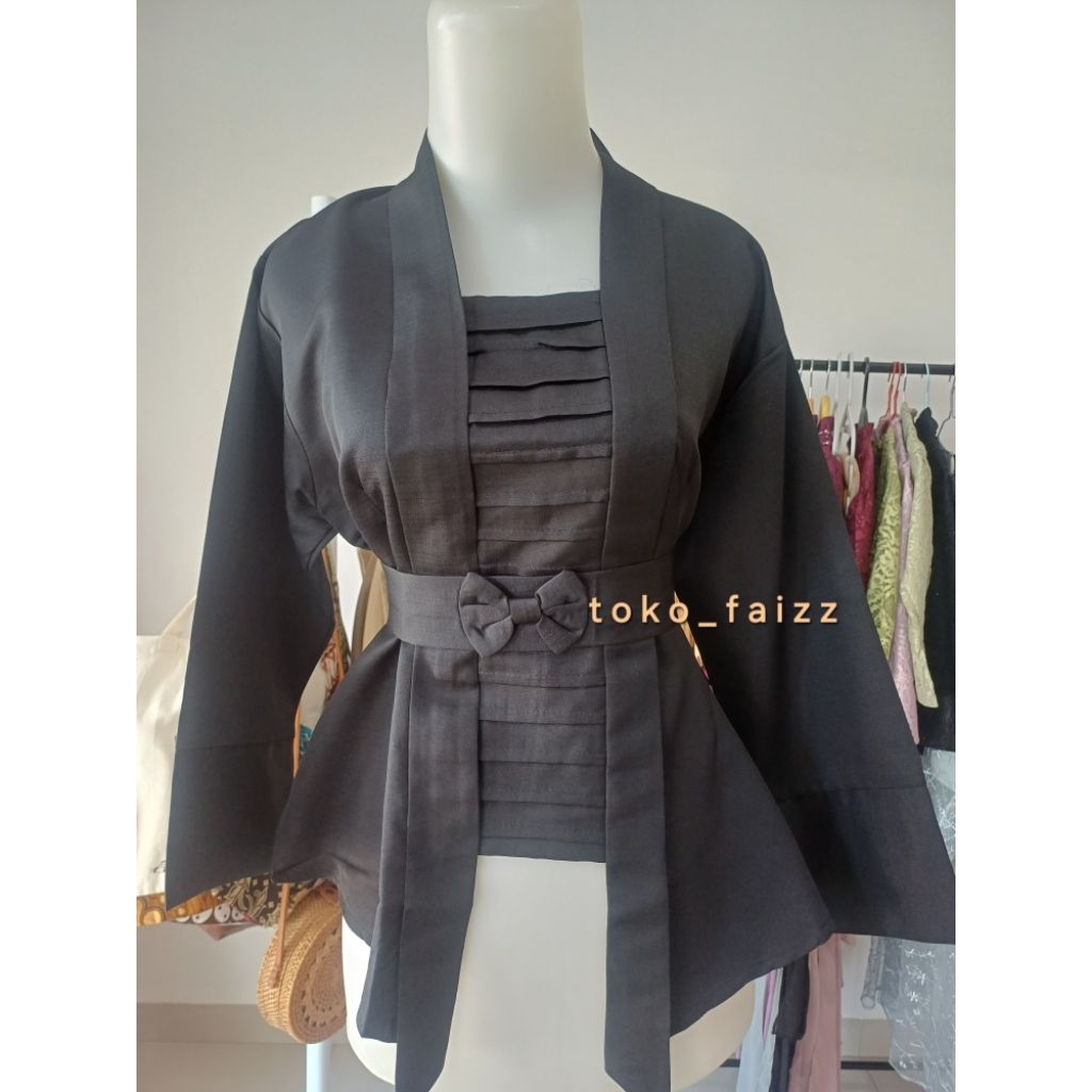 Kebaya Hitam / Kebaya Kutubaru Hitam / Kebaya Kutubaru Balotelli