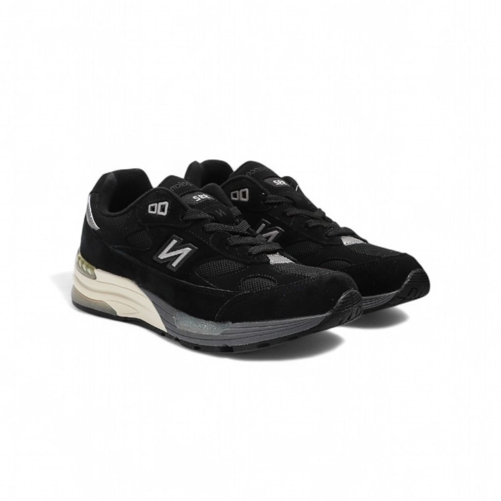 GINSOURT - Sepatu New Balance 992 Black White Original 100% BNIB