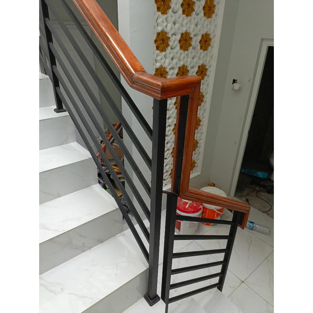 Railing Tangga Modern & Elegan.