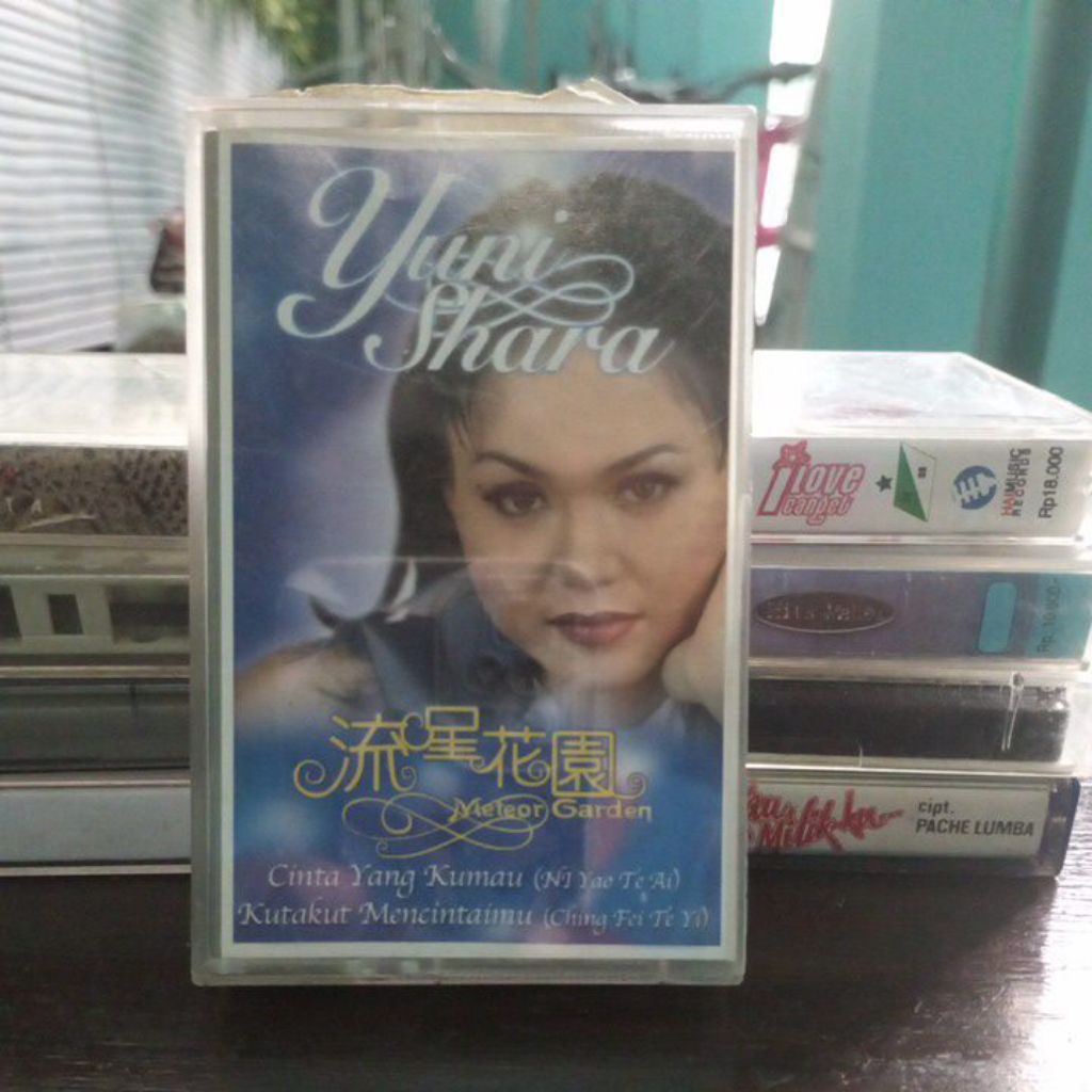 Kaset Special Yuni Shara