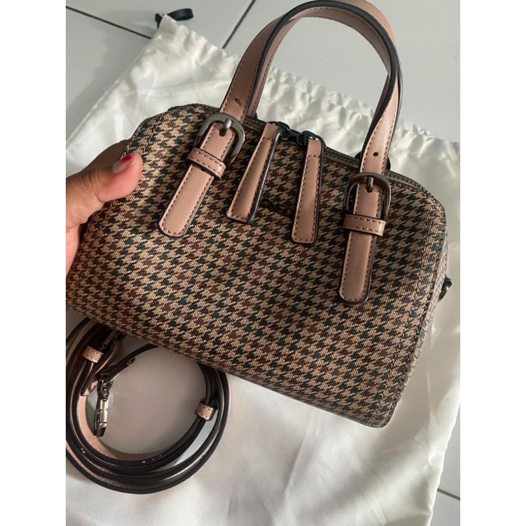(preloved) Oneda Belva tas jinjing selempang wanita