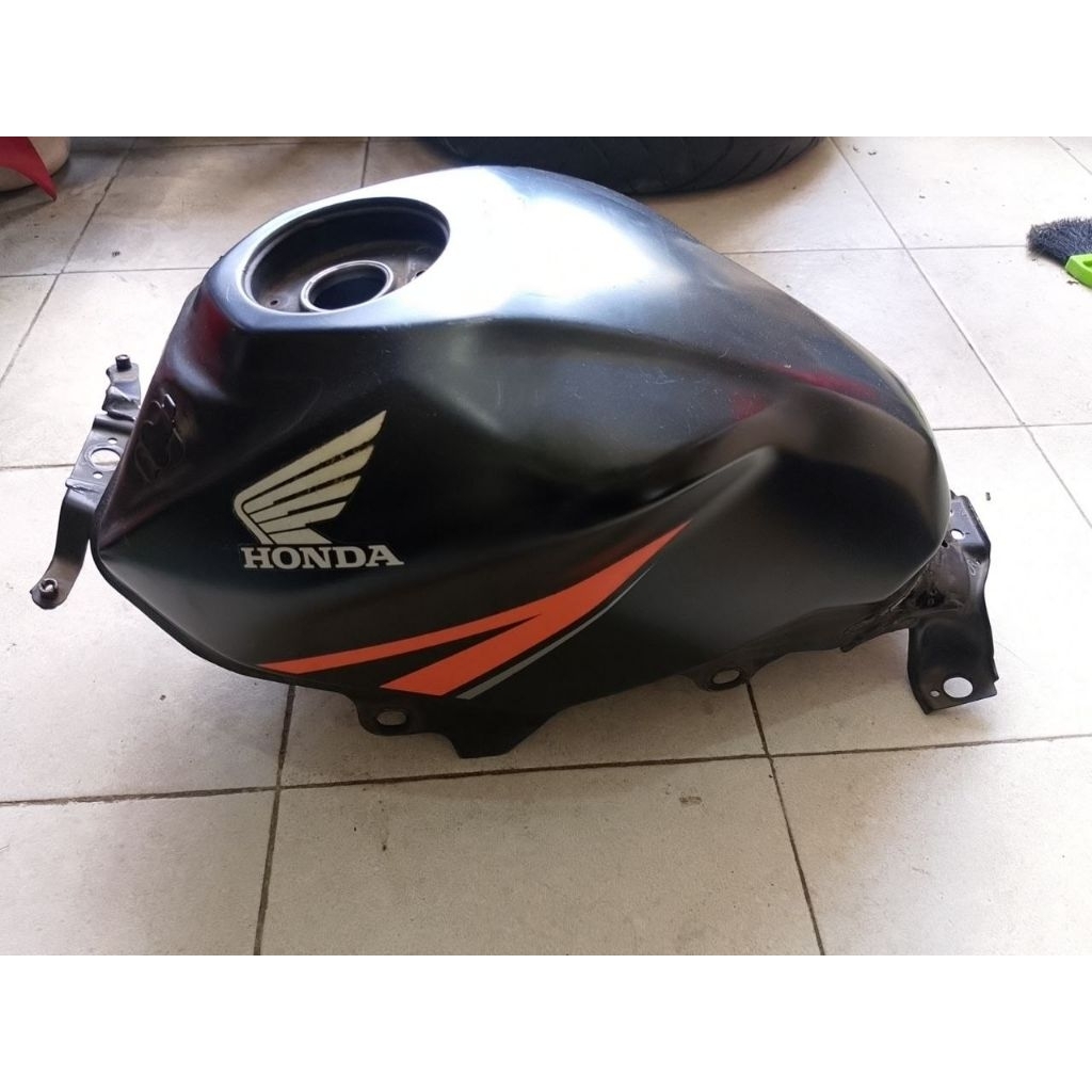 Fuel Tank CBR 150R - Tangki Bensin CBR 150R Facelift - Tangki CBR 150R Original