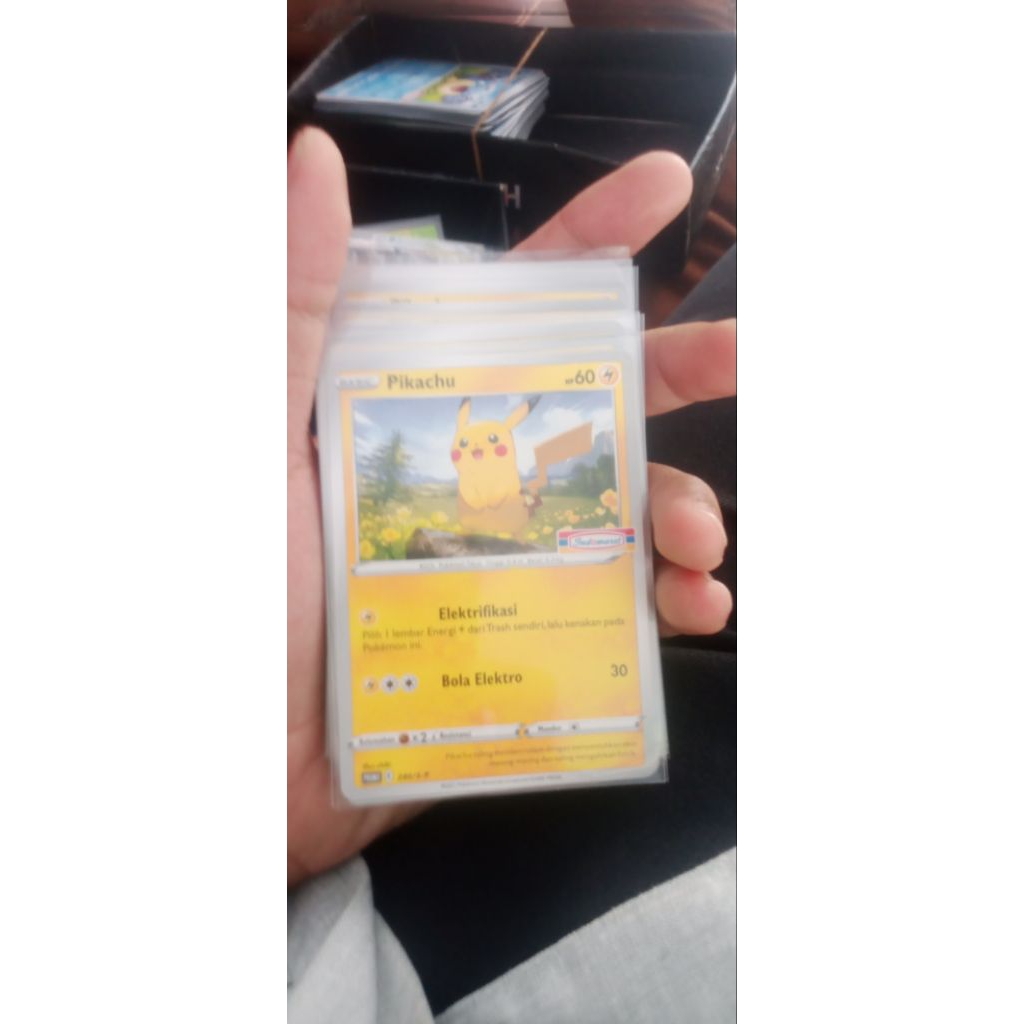 Kartu pikachu domar