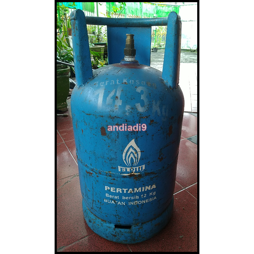 BEKAS TABUNG LPG ELPIJI KOSONG 14,3 KG NETTO 12 KG TIDAK ADA ISI GAS PENGIRIMAN INSTAN GOSEND ONLY