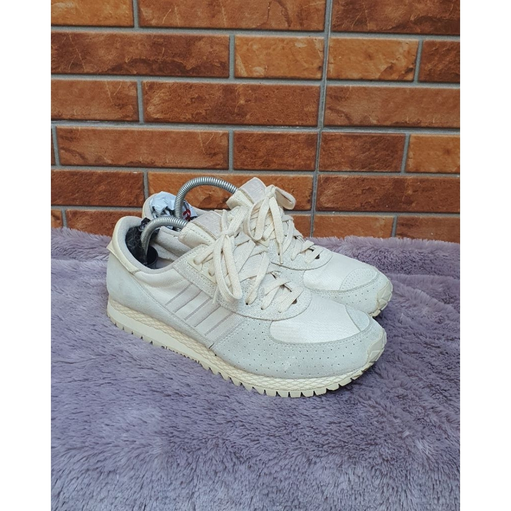 Sepatu Adidas City Marathon Size 42.5