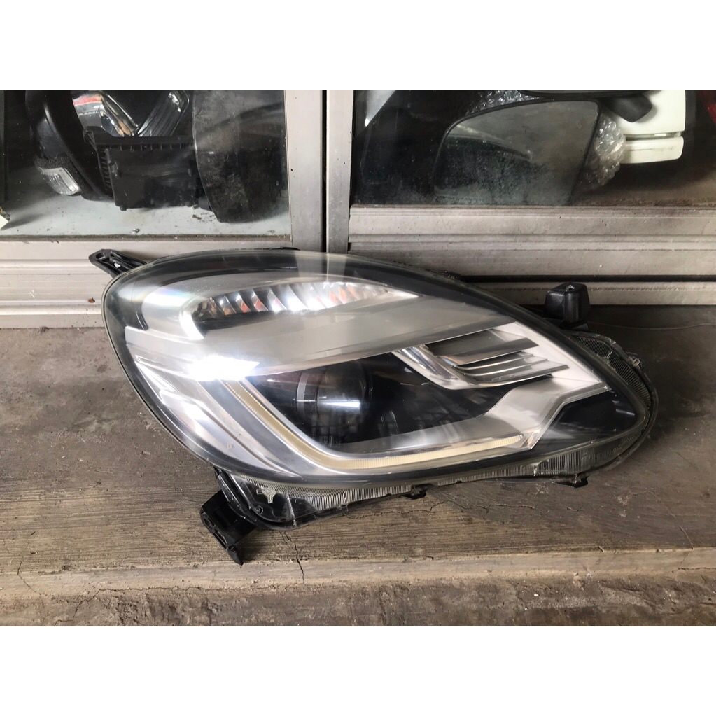 headlamp lampu depan mobilio/brio RS 2016 2017
