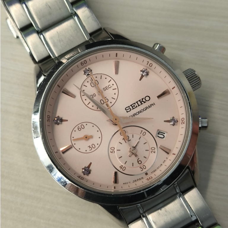 Seiko 7T92-0TC0 Chronograph Salmon Dial Quartz Analog Second Mulus Cantik