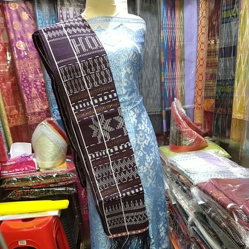 Hande Hande Ulos Sadum Tenun Tangan Tarutung