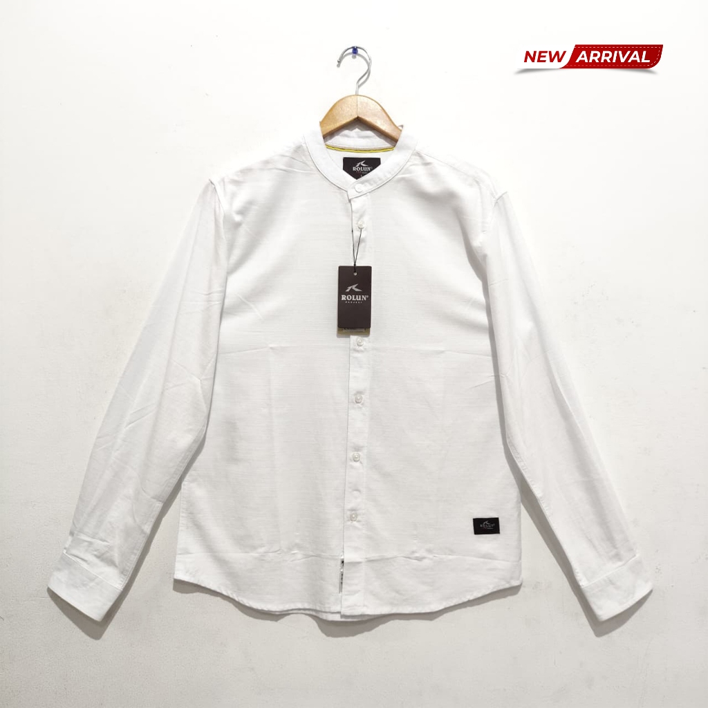 ROLUN Kemeja Casual Pria Polos Slim Fit Putih Lengan Panjang RLKK451323