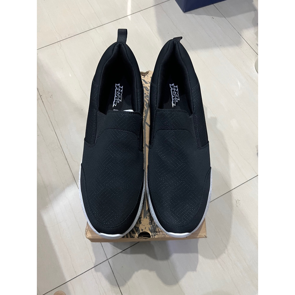 Sepatu Slip On No Fear Comfy Black 100% Original