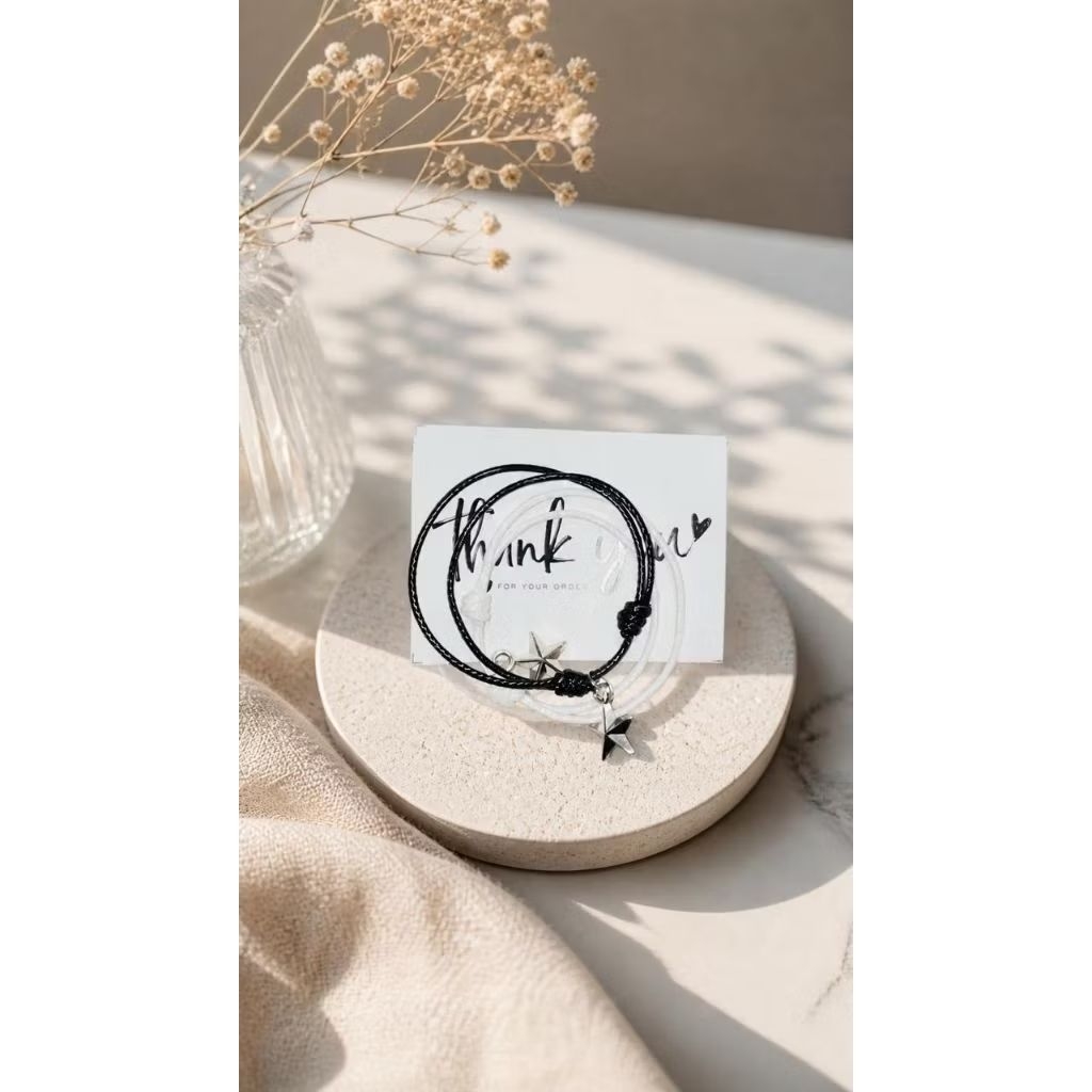 Gelang Couple Tali Bintang Korean Style Hitam Putih Pasangan/Sahabat