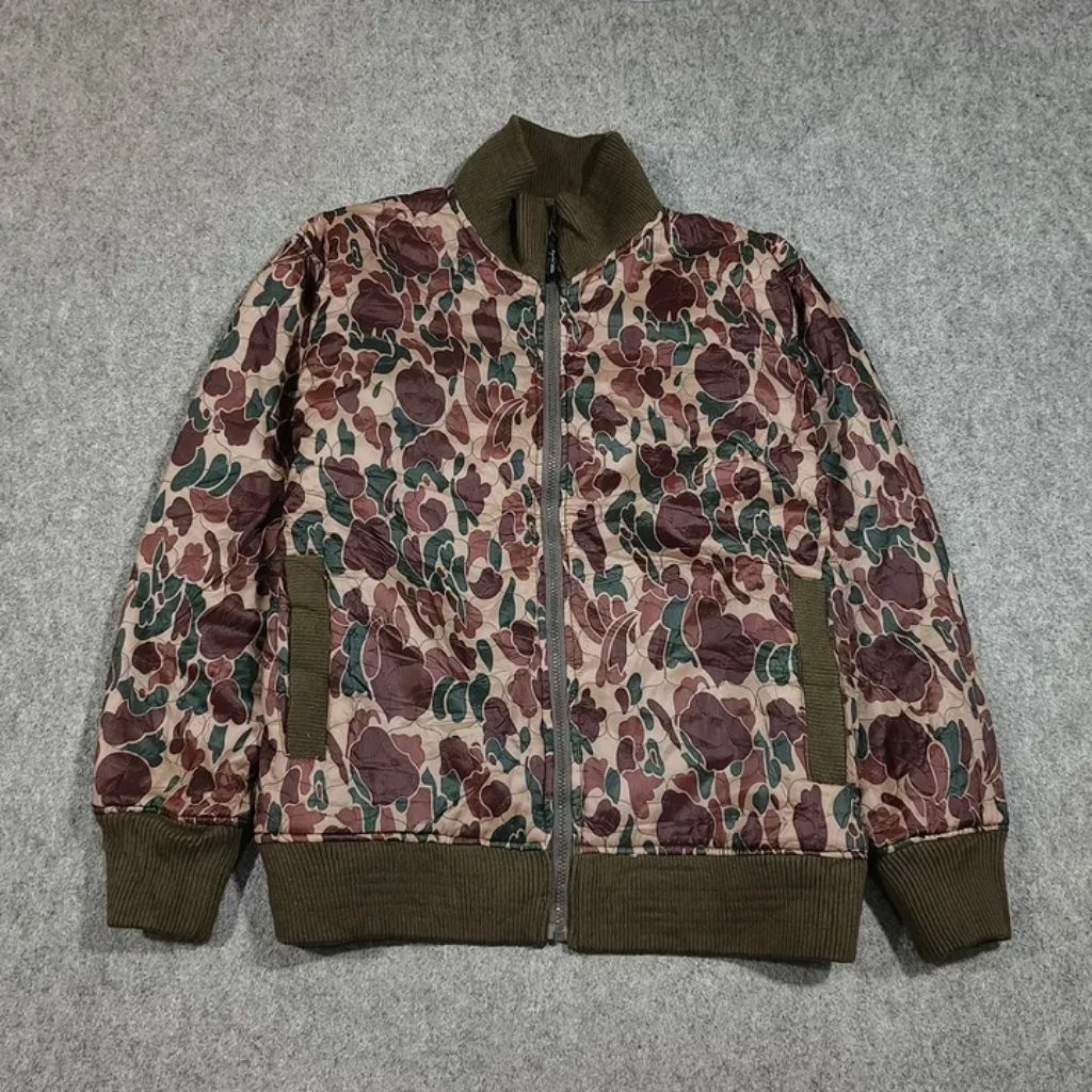 Jaket Camo pria NEYRIES size L second jaket bolak balik