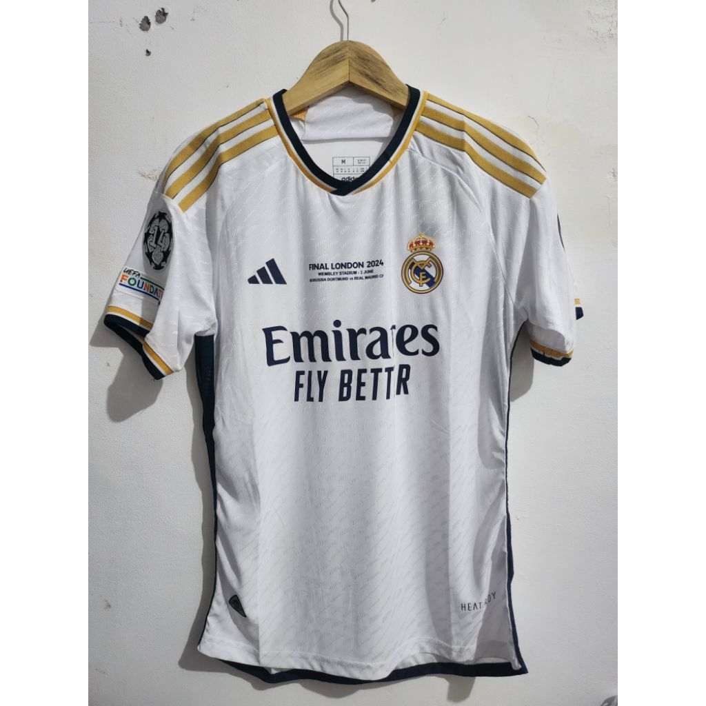 Jersey Bola Real Madrid Home Final UCL 2023-2024