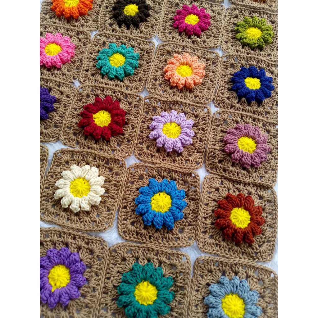 GRANNY SQUARE DAISY 3D / Granny bunga Daisy timbul