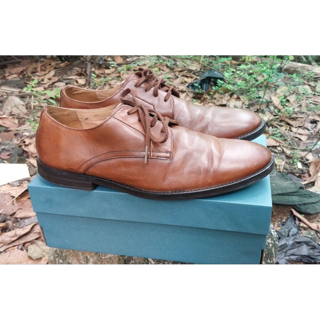 sepatu kulit clark size 43 second