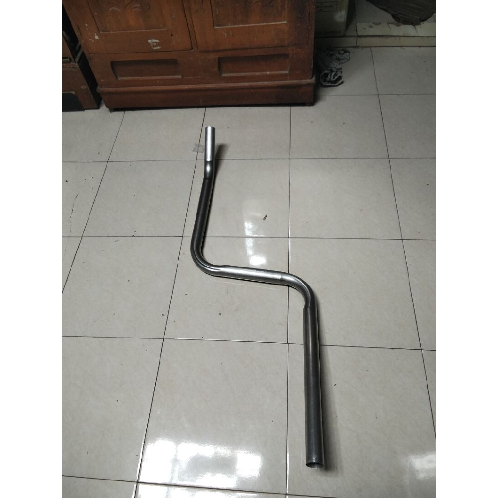 pipa knalpot sambungan bagian depan mobil kijang super,kijang grand