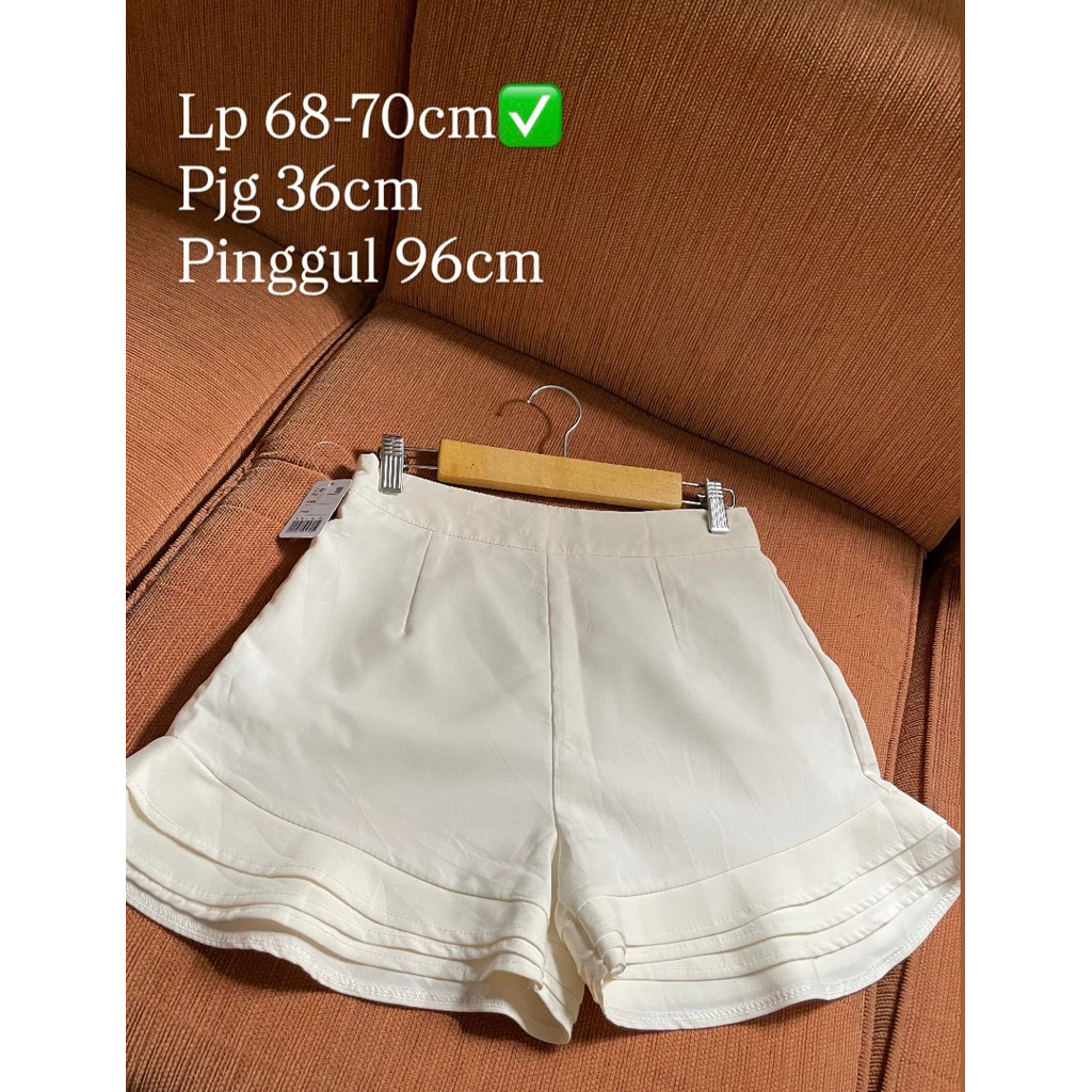 HOTPANTS PUTIH BW FASHION HW CANTIK