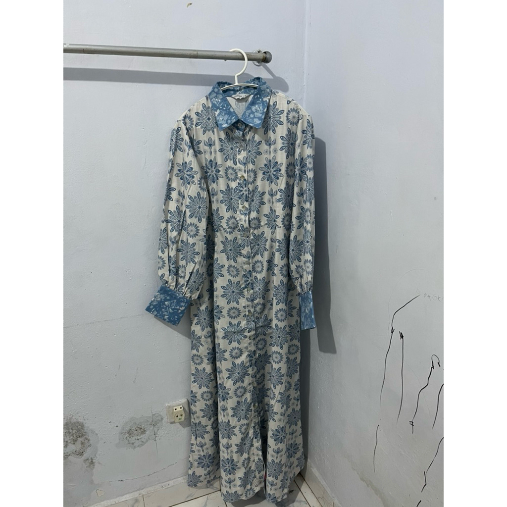 preloved dress sideline
