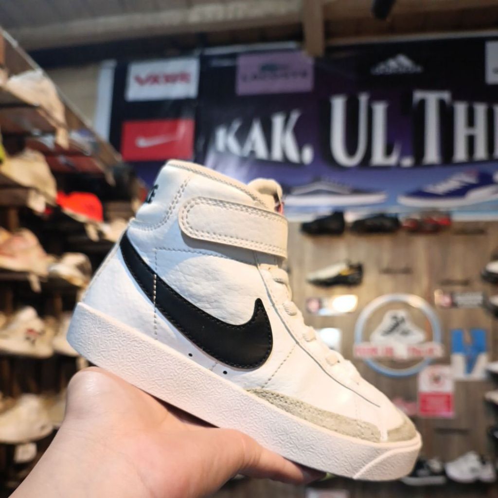 nike  blazer  mid