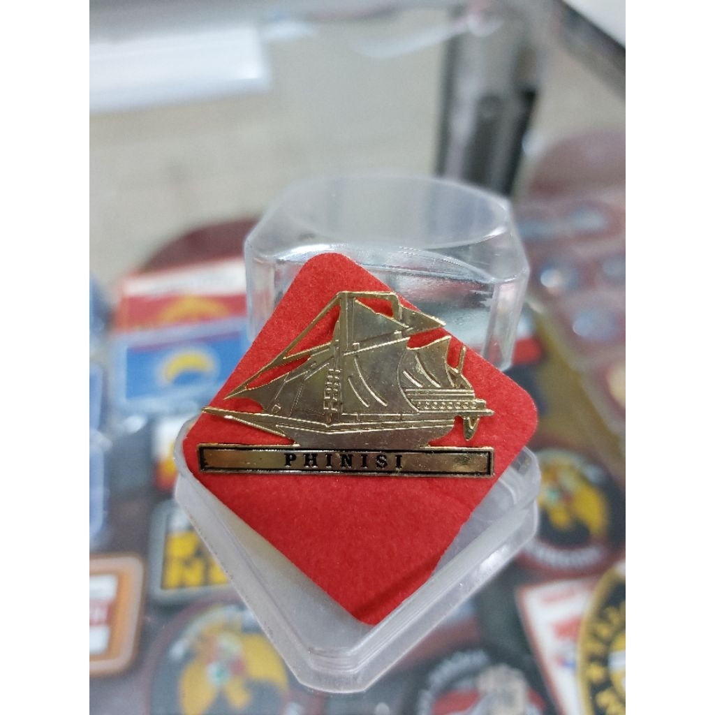 Pin PHINISI magnet