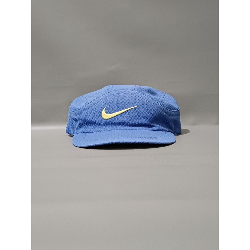 topi vintage nike tailwind second