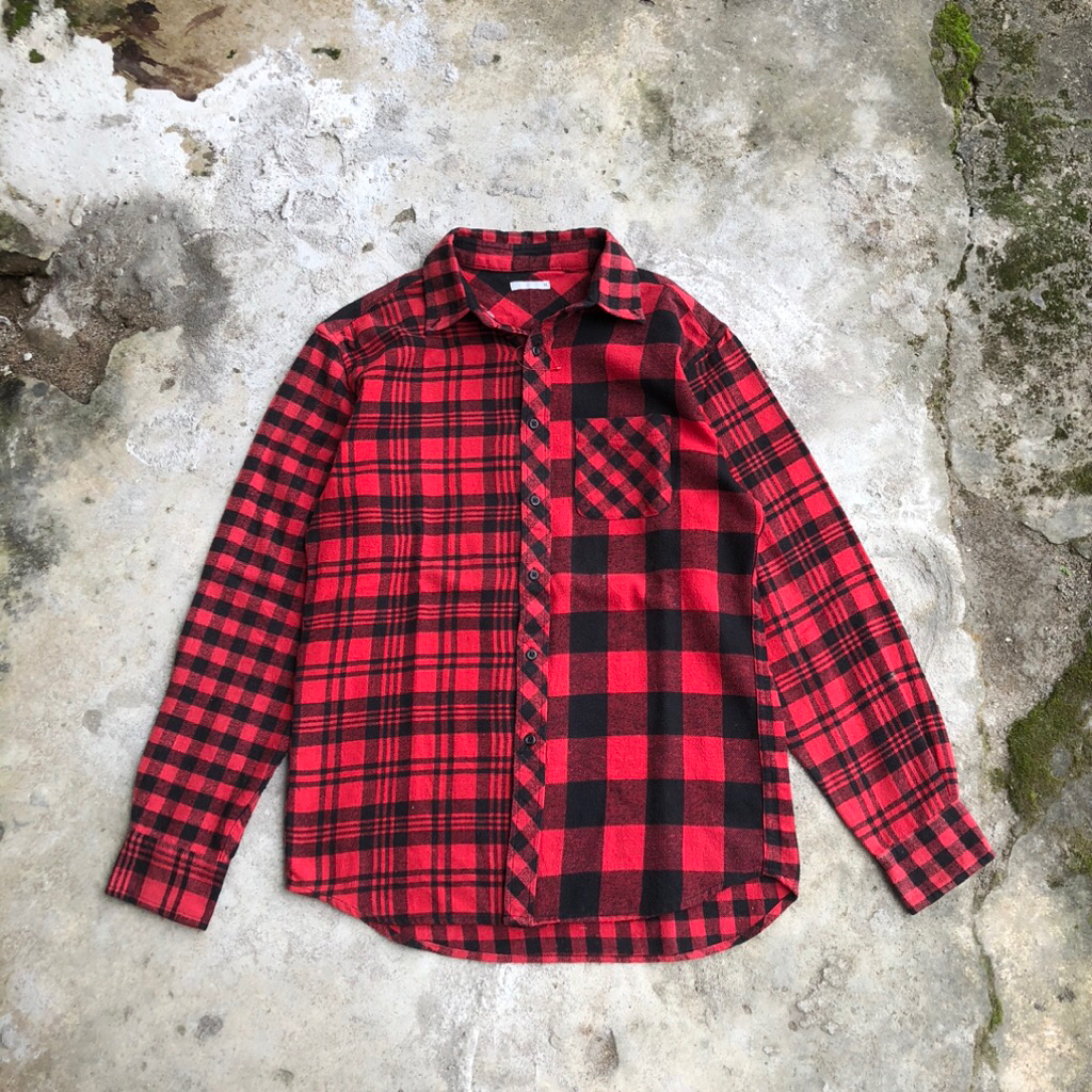 Multicolor kemeja flanel uniqlo pocket ( second/bekas )
