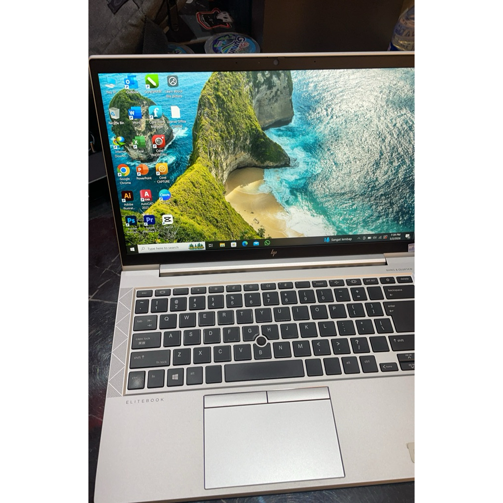 HP ELITEBOOK 845
