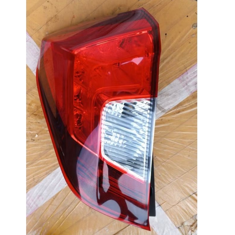STOP LAMP/LAMPU BELKANAG HONDA JAZZ GK5 Second Original