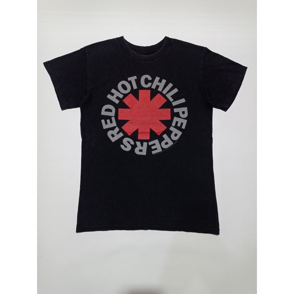 Kaos Band Vintage Red Hot Chilli Peppers Official Merchandise ©2007 By Bravado Warna Hitam Size S Se