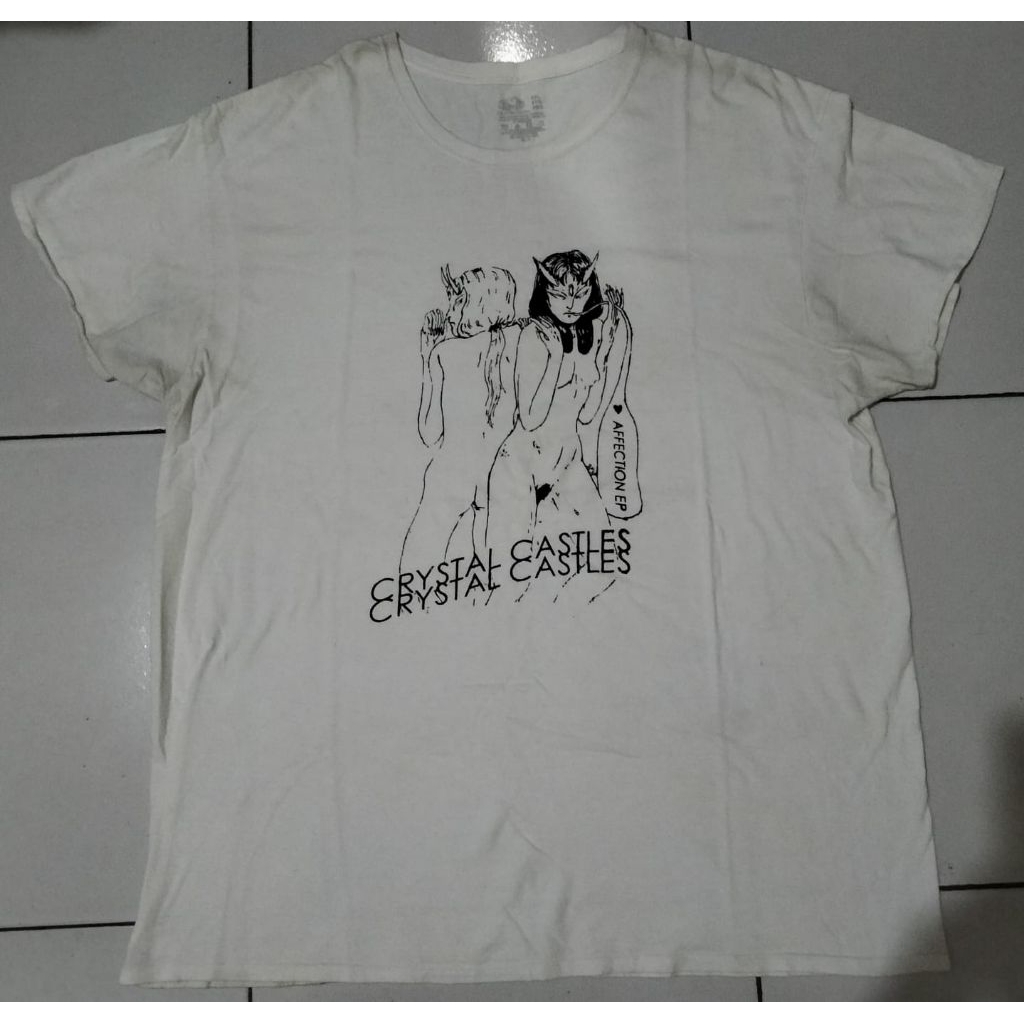 Kaos Band Crystal Castles