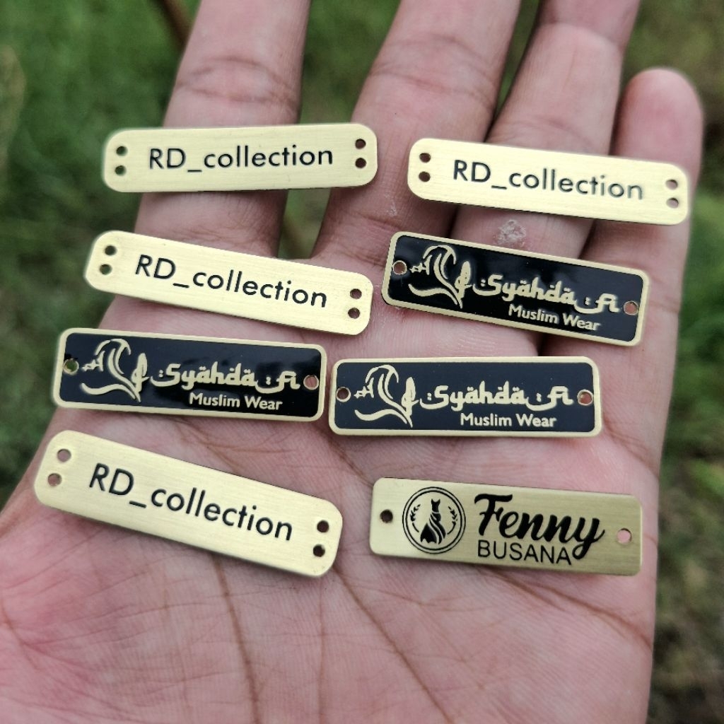 label plat hijab atau logo hijab bahan plat kuningan/plat logam costum