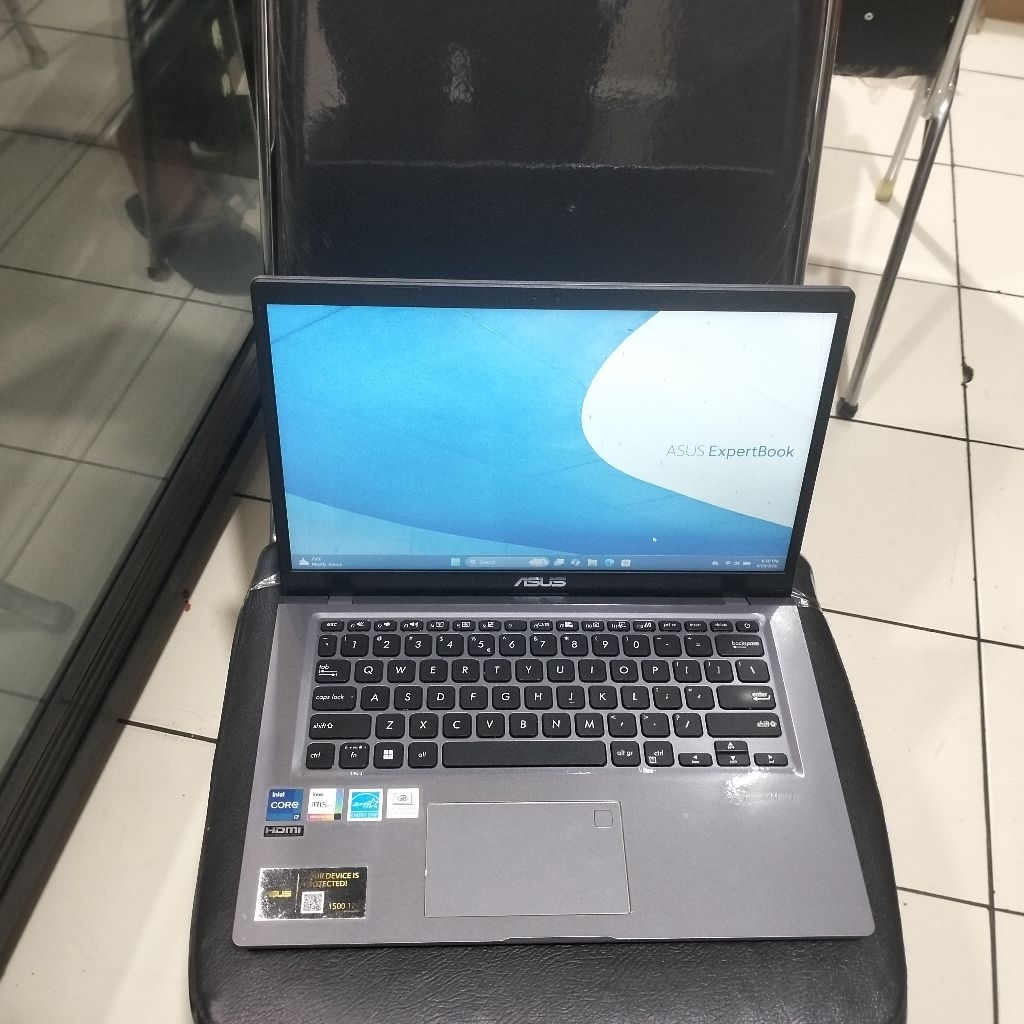 ASUS EXPERTBOOK 14 P1412CEA  i7-1165G7 RAM 16GB/SSD 512GB