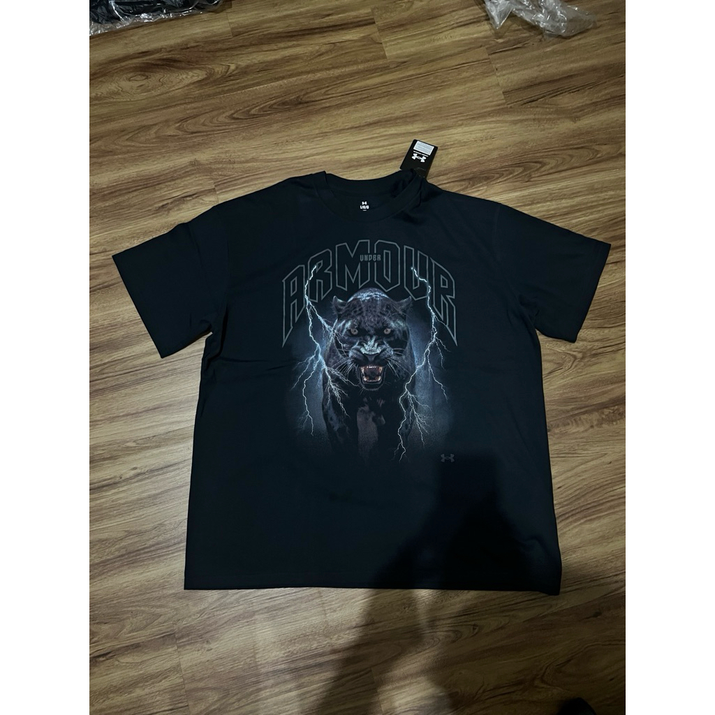 kaos under armour loose fit