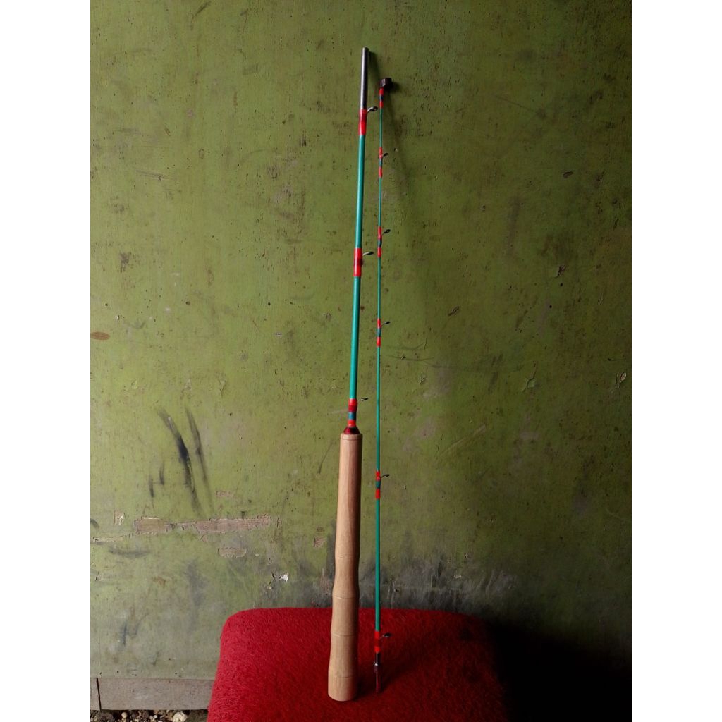 Joran Besut bahan fiber kuat lentur dan kokoh