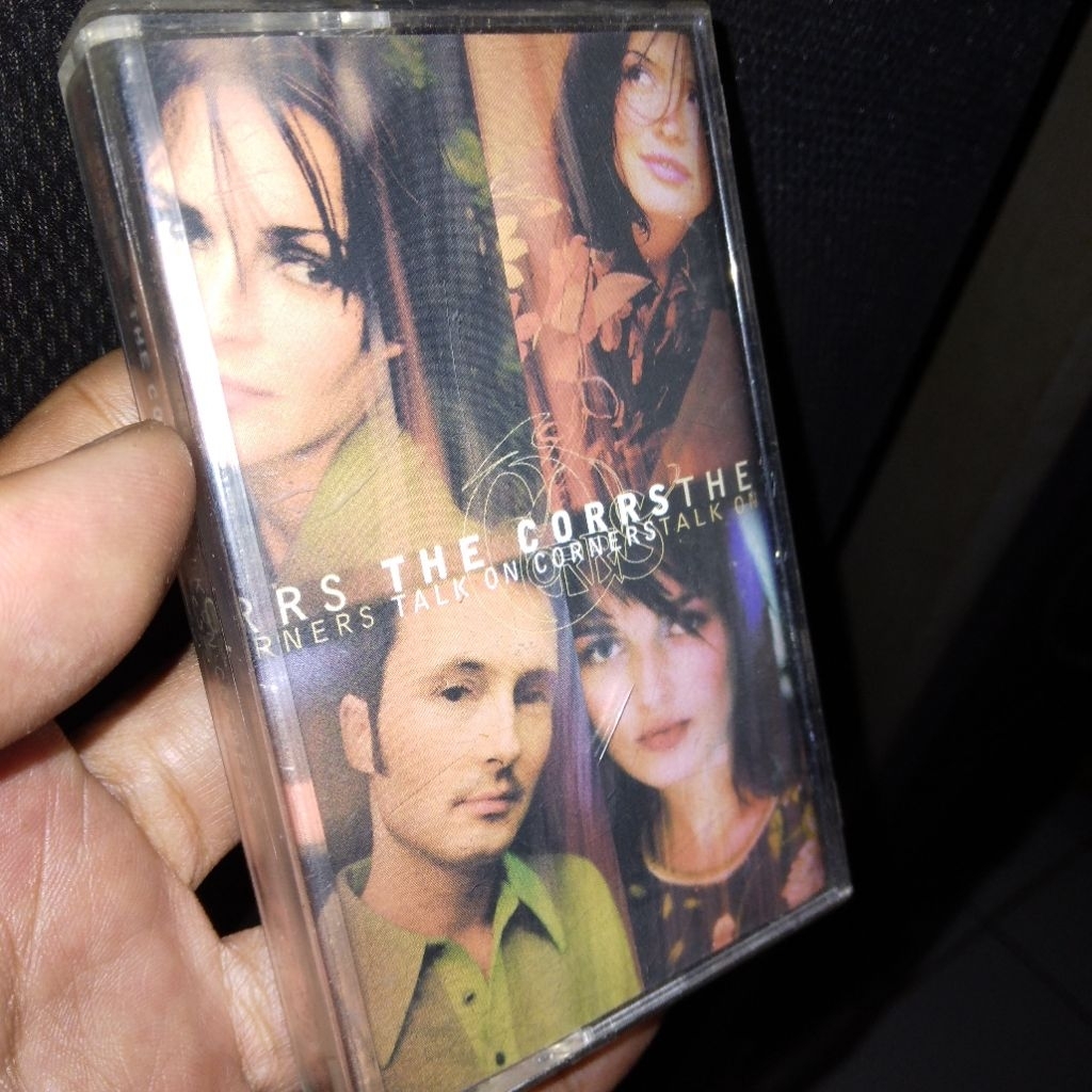 Kaset The Corrs Talk On Corners