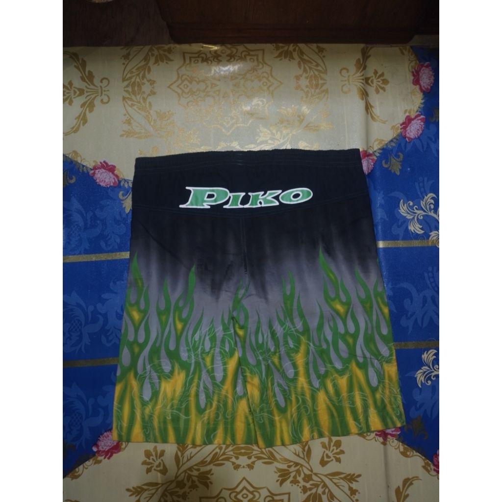 celana flame piko