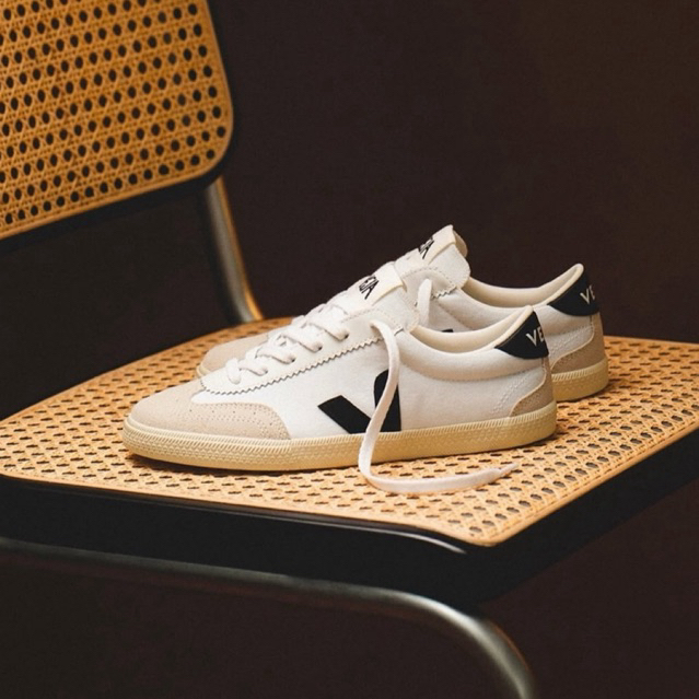 Veja Volley White Black Original Resmi