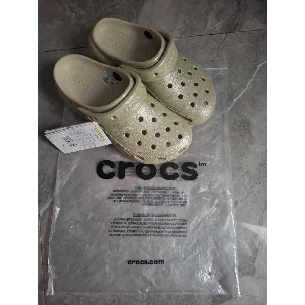 Sandal Crocs