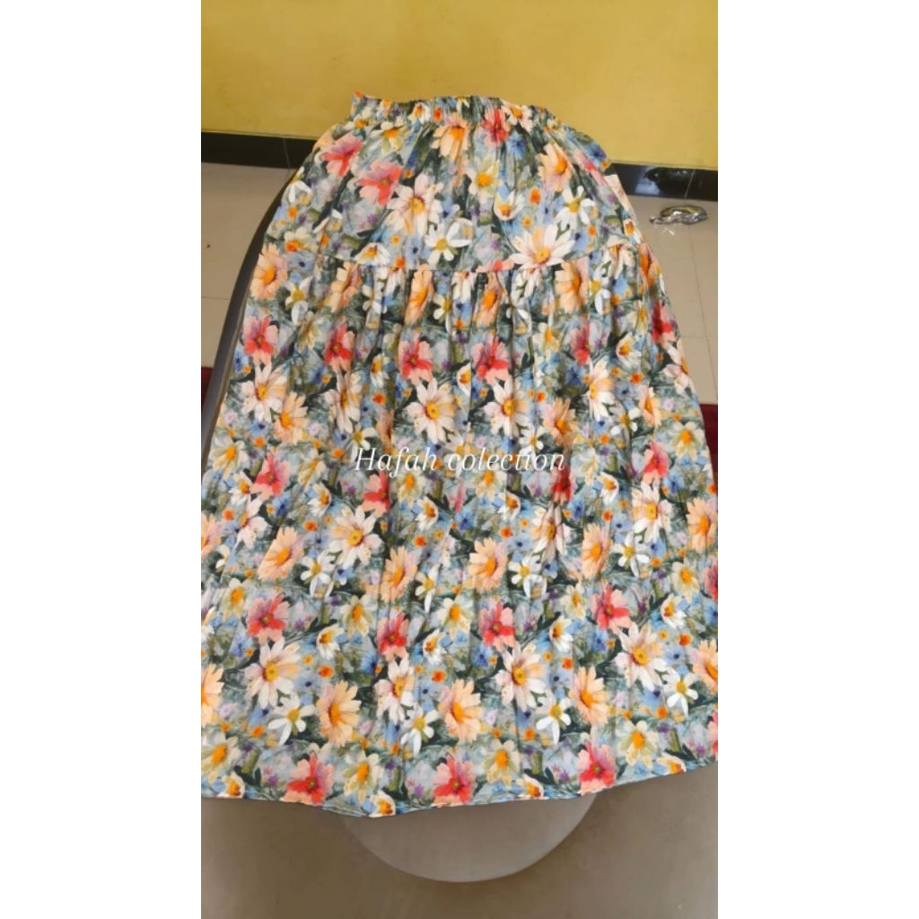 Rok floral motif bunga  Rok Bunga Motif Bunga dengan Bahan Katun Rayon Premium