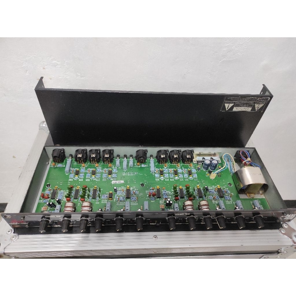 CROSOVER DBX 234XL  SECOND ORIGINAL