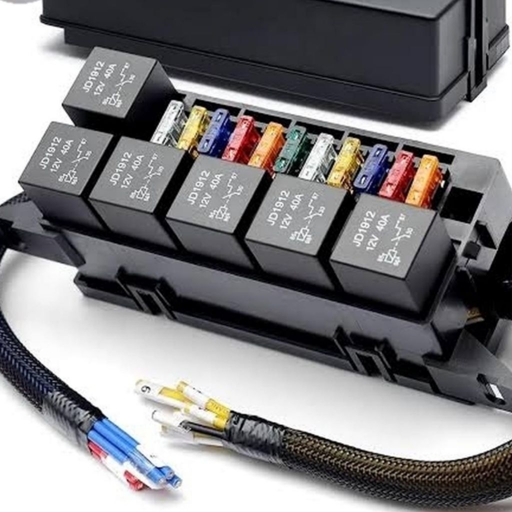 Fuse Box 6 Relay 11 Fuse Universal - Fuse Box