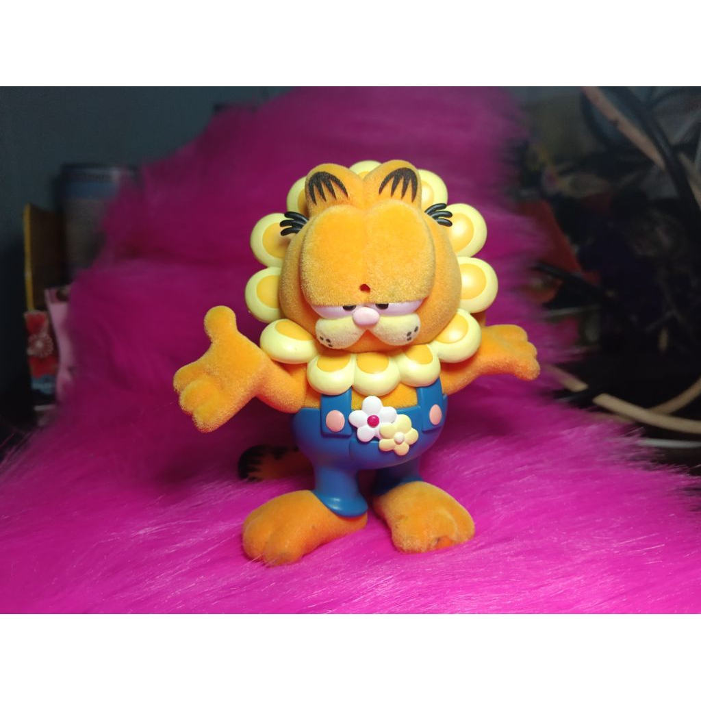 Figure Cat Garfield Preloved