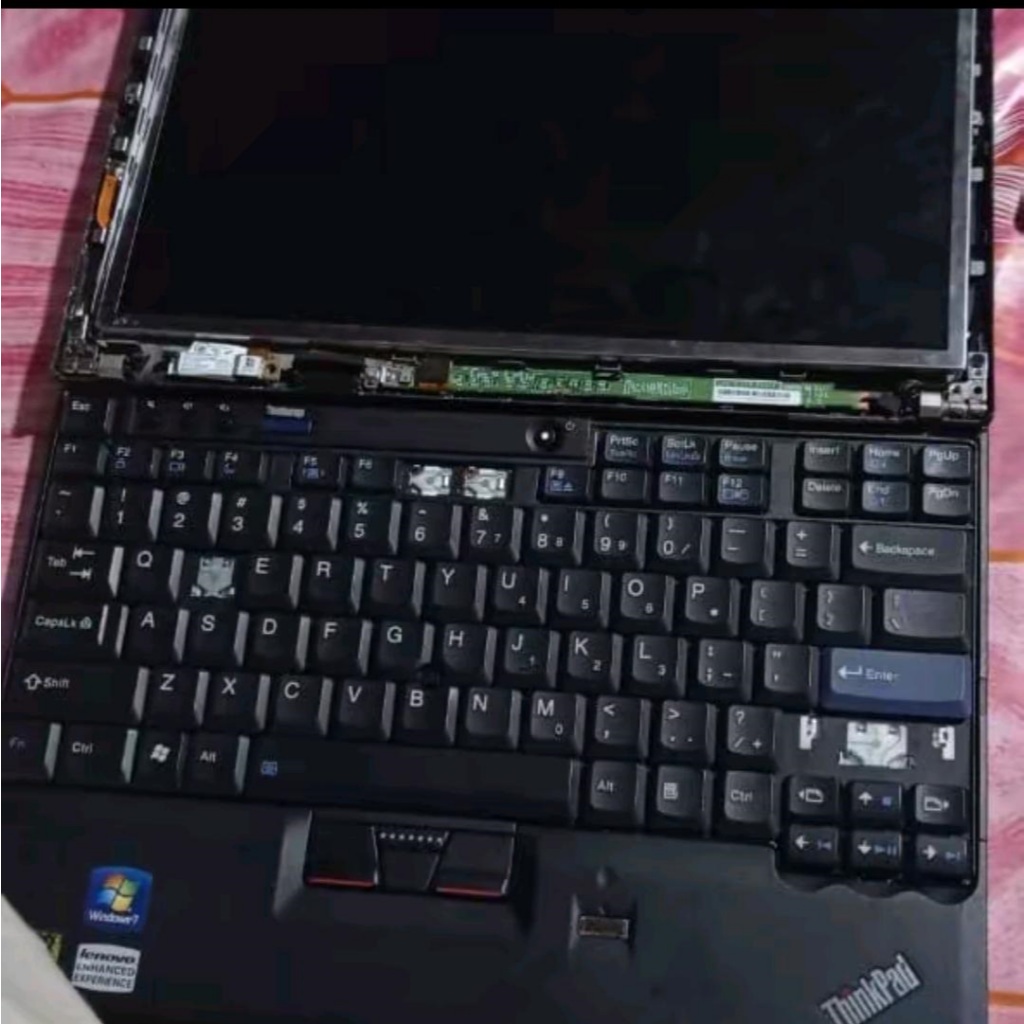 Kesing Lenovo Thinkpad x200si