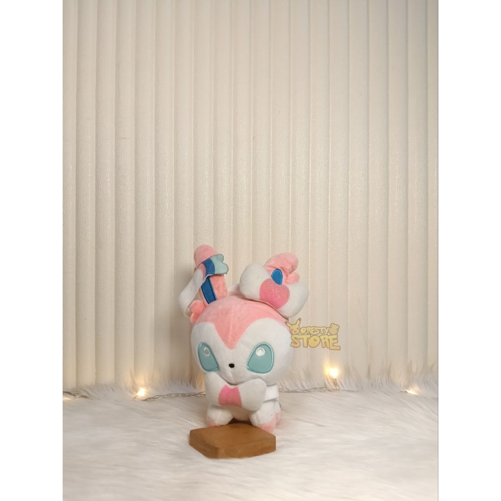 Boneka Pokemon Sylveon Poke Doll - Pokemon Center