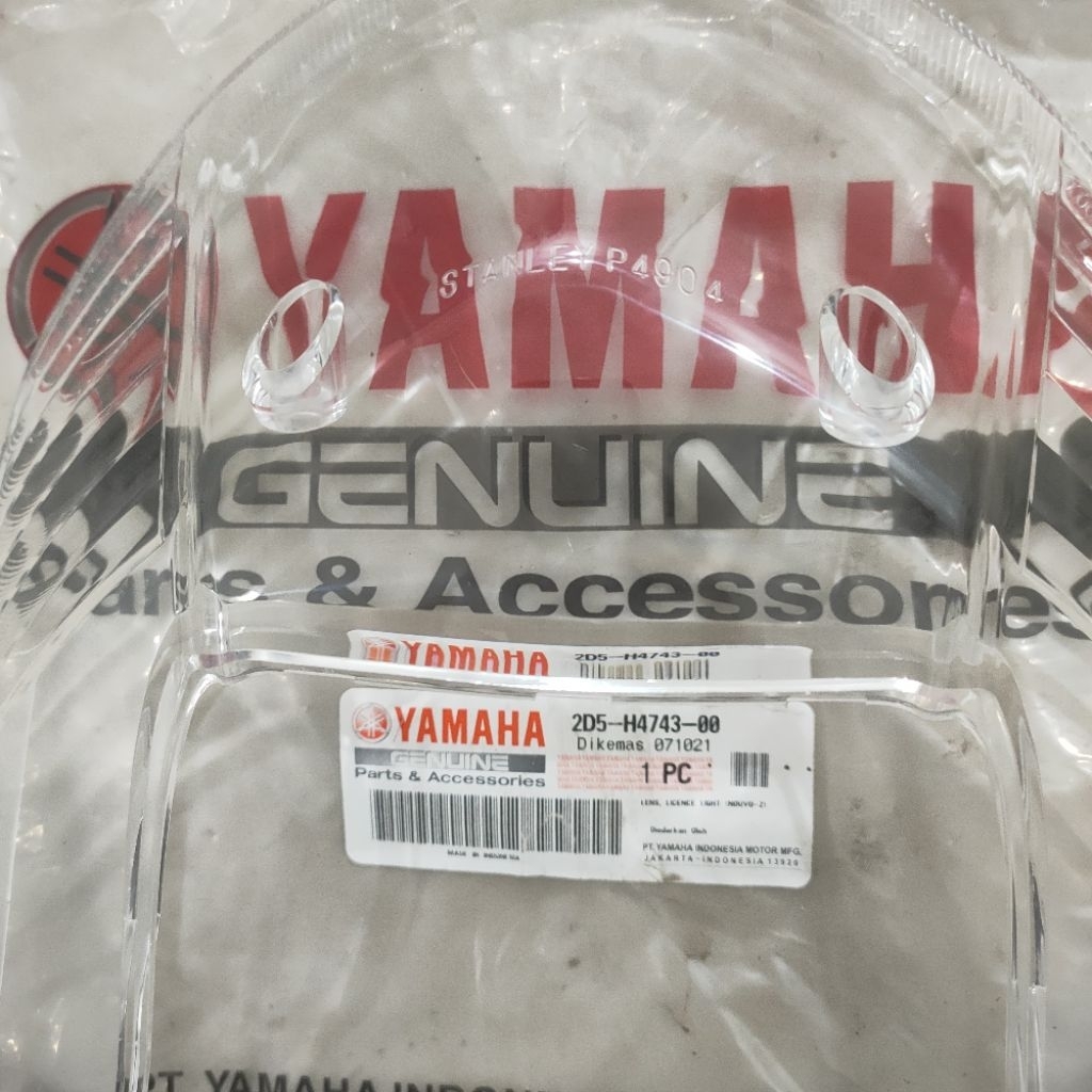 Lens, licence light mika bening lampu belakang luar Yamaha Nouvo Z Orig YGP 2D5-H4743-00