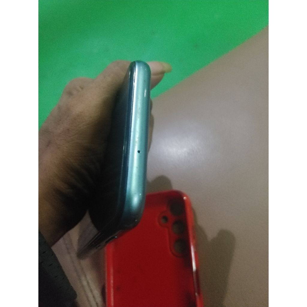 Samsung Galaxy M14 5G/ Ram6/ 128Gb Memori Internal